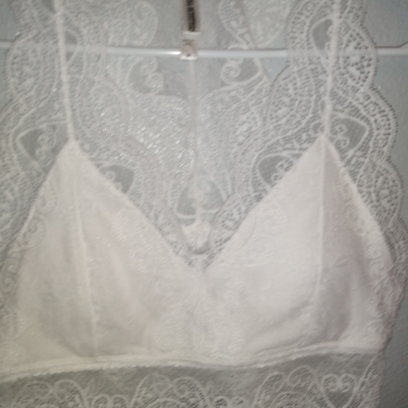 Comfy and Cute Bralette - Picture 3 of 3